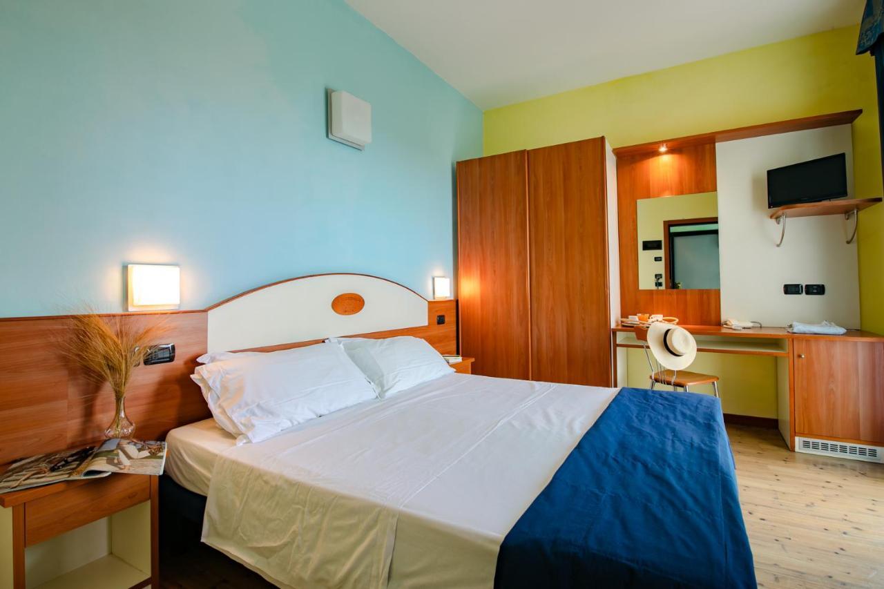 New Bristol Sport Hotel Cesenatico Exterior foto