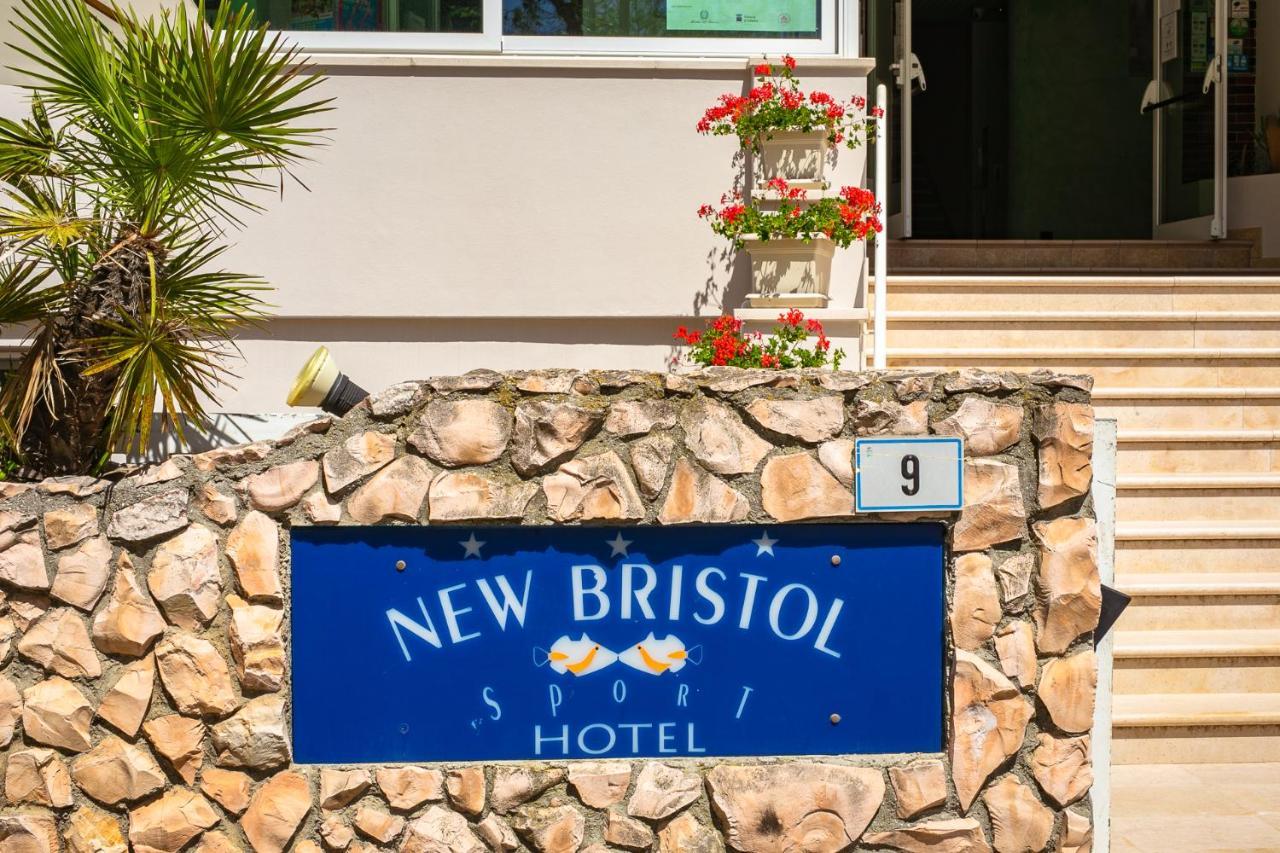 New Bristol Sport Hotel Cesenatico Exterior foto